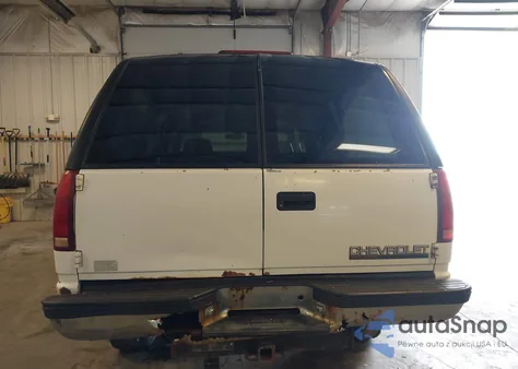 1997 Chevrolet Suburban 2500 from USA, damaged, VIN 1GNGK26J5VJ342945